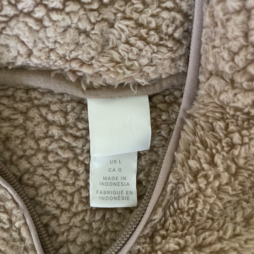 • H&M • Teddy Jacket - Picture 2 of 3